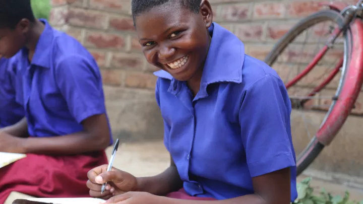 Schülerin Jessy aus Malawi.